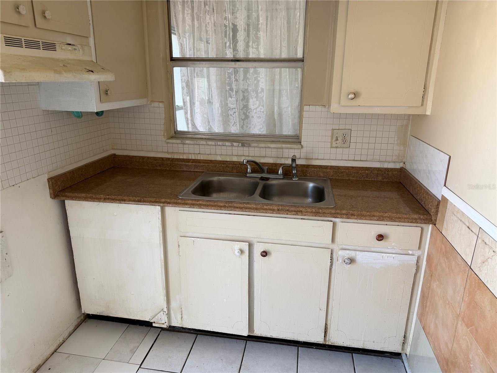 DREW RIDGE APTS CO-OP - Residential