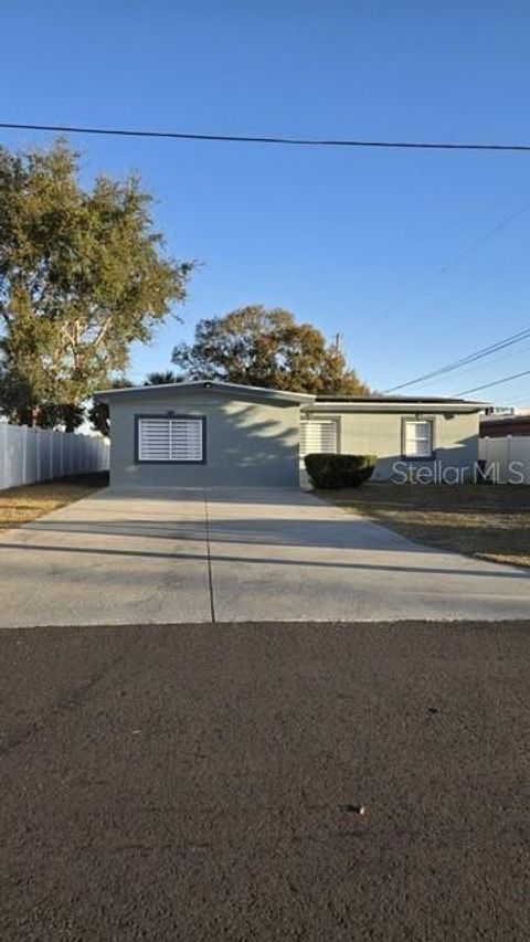 Photo of 10715 64th Ave, Seminole, FL 33772 (MLS # TB8469542)