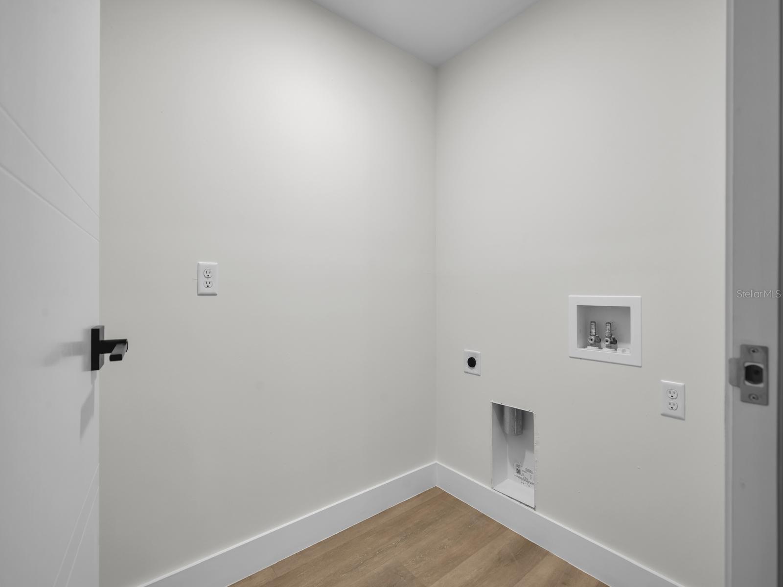 SILVER SPGS SHORES UN #42 - Residential