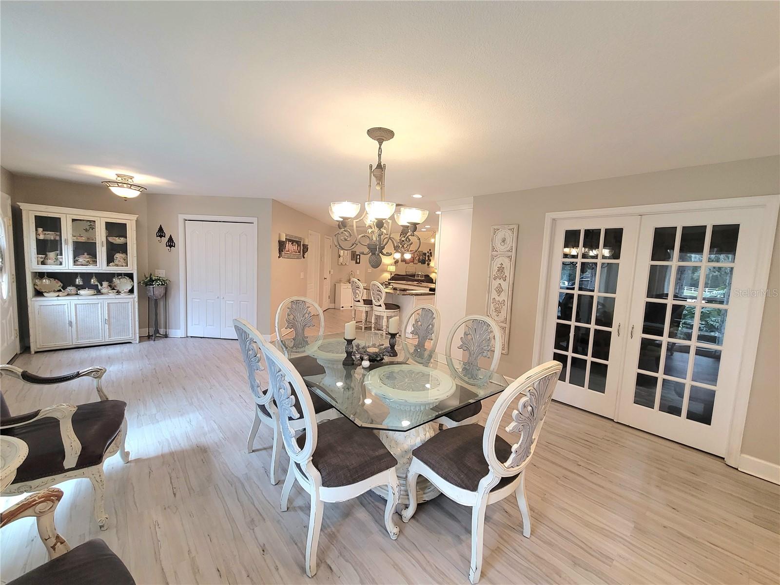 INDIAN HILLS - Residential