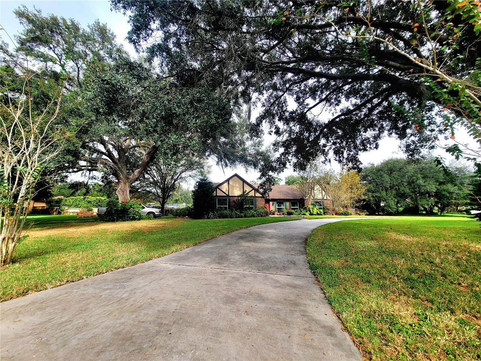 INDIAN HILLS - Residential