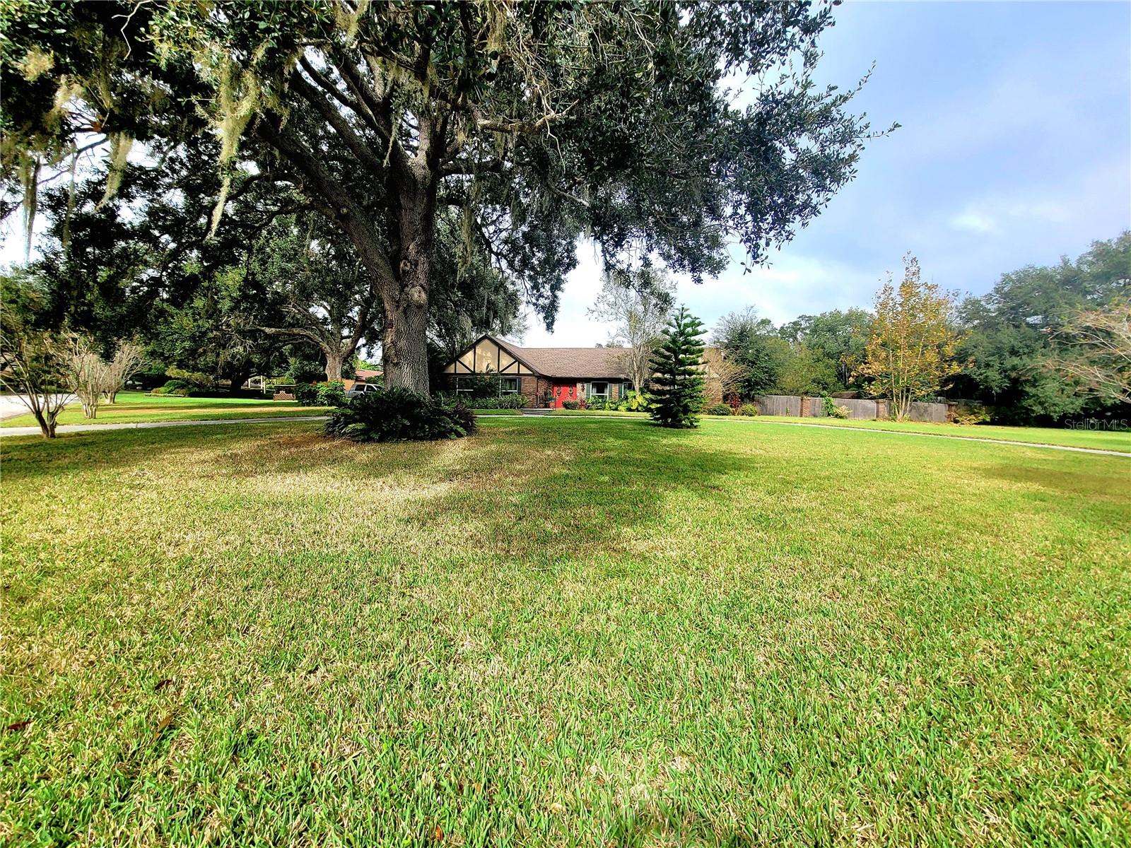 INDIAN HILLS - Residential