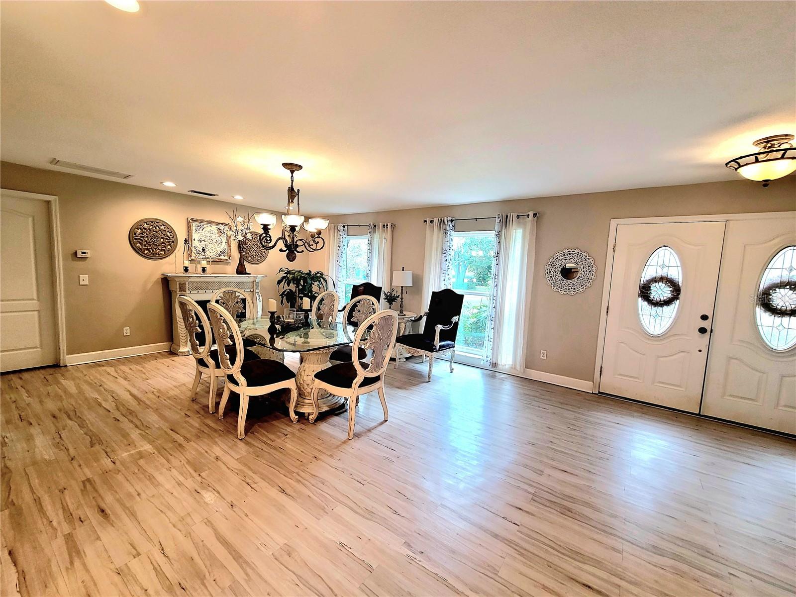 INDIAN HILLS - Residential