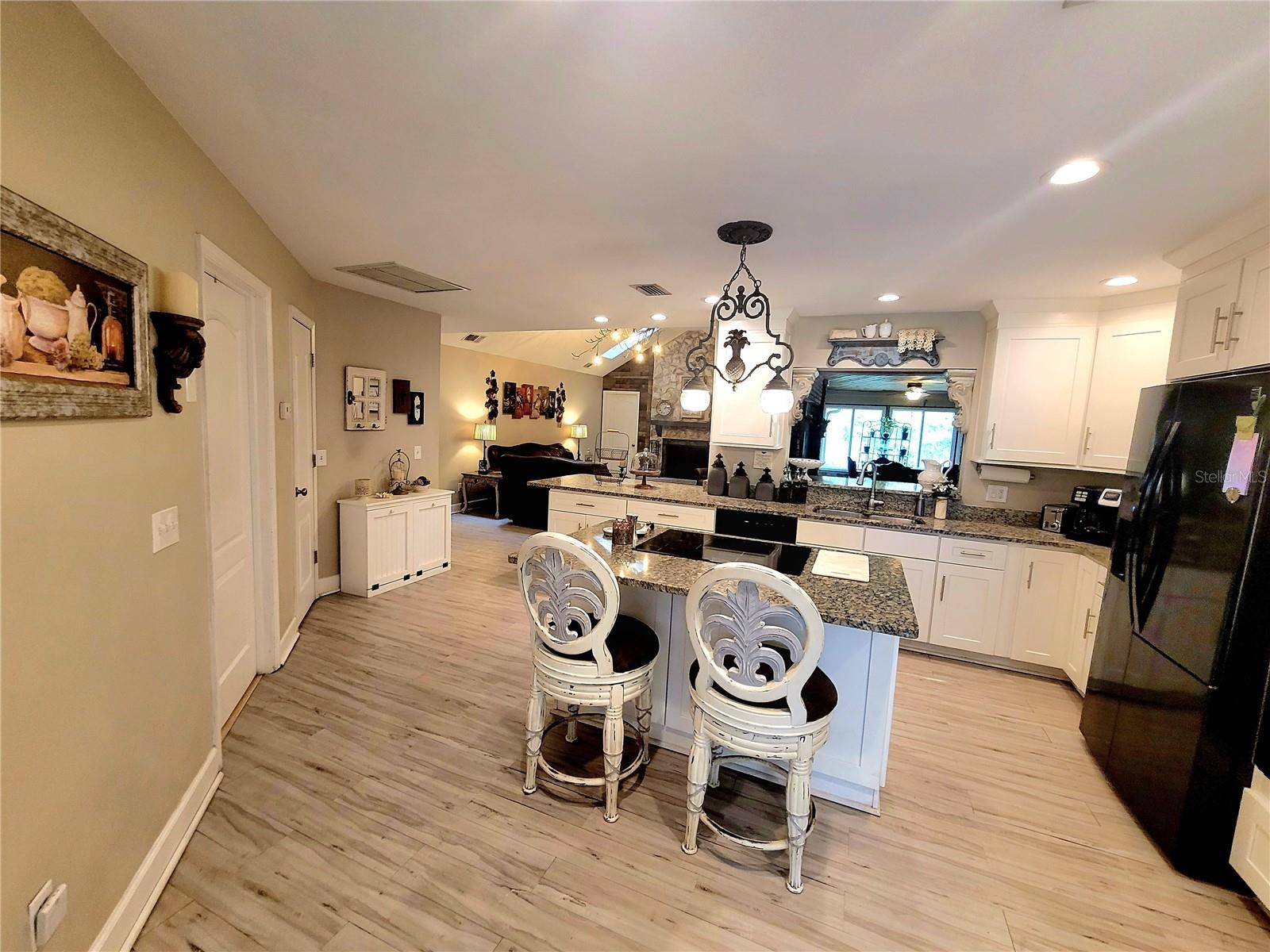 INDIAN HILLS - Residential