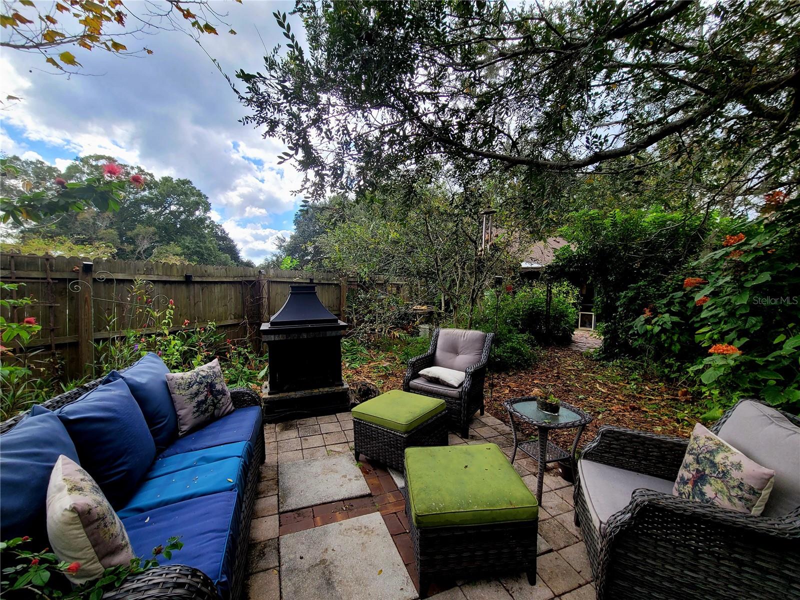 INDIAN HILLS - Residential