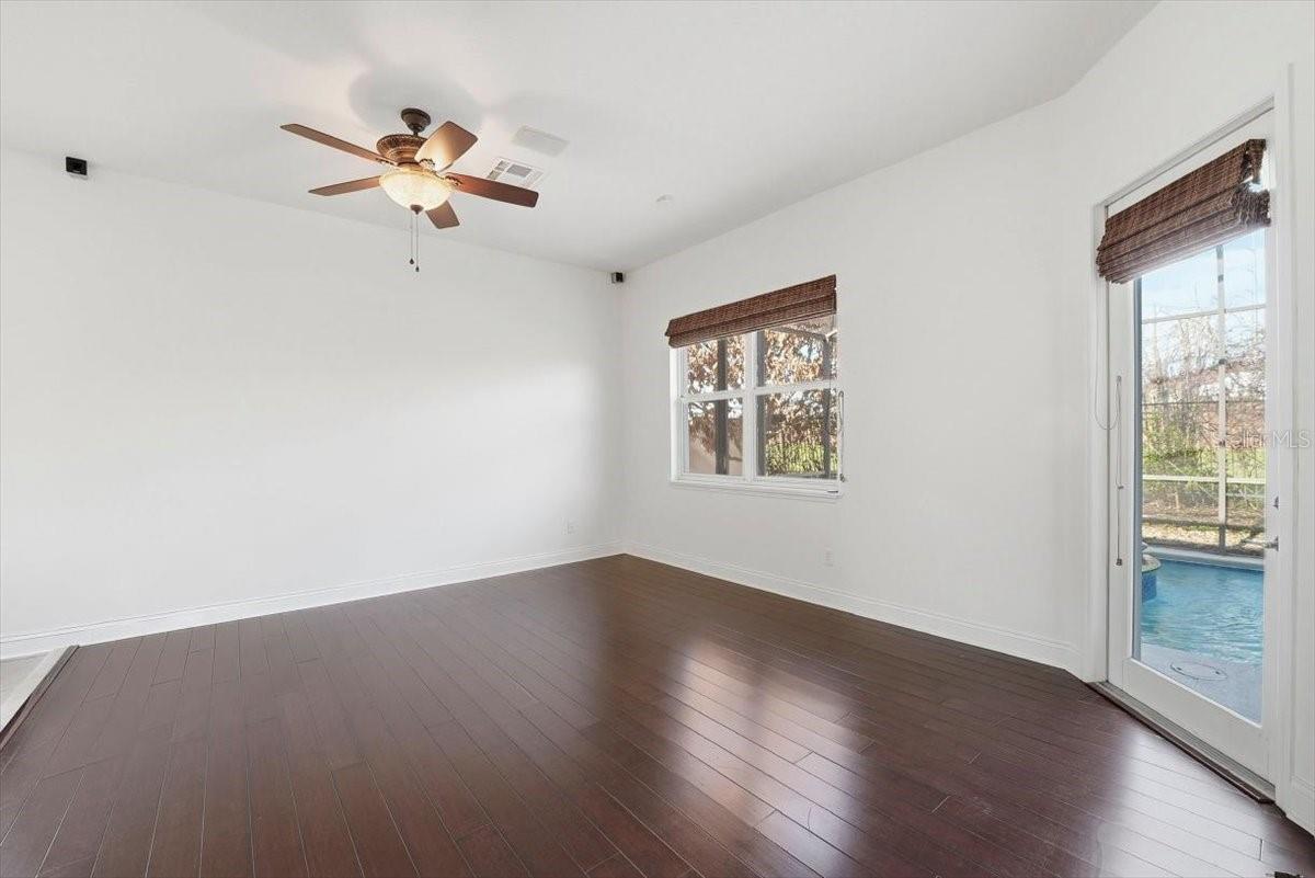 AVALON AT TURTLE CREEK - Residential