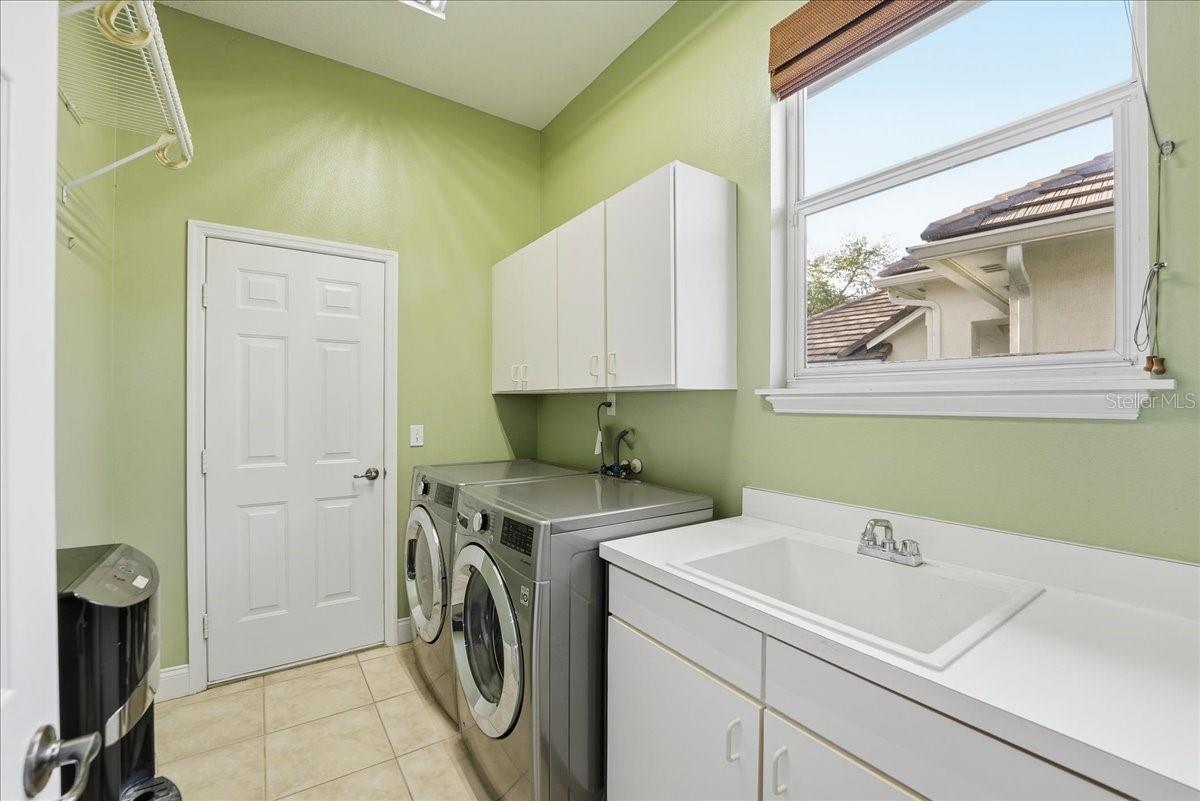 AVALON AT TURTLE CREEK - Residential