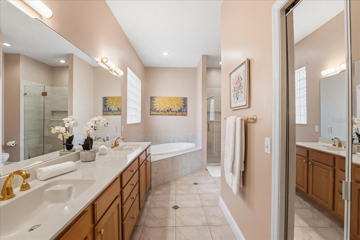 AVALON AT TURTLE CREEK - Residential