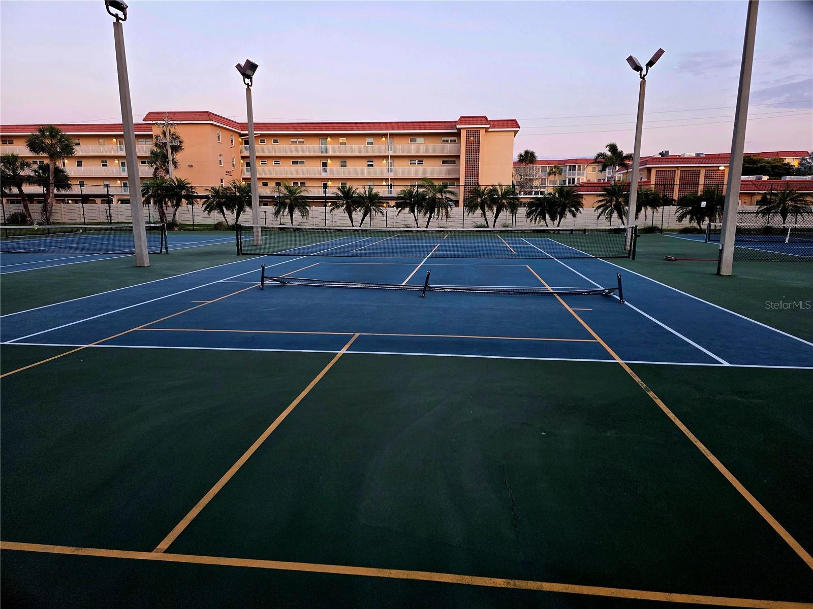 EXCELSIOR BEACH TO BAY - Residential