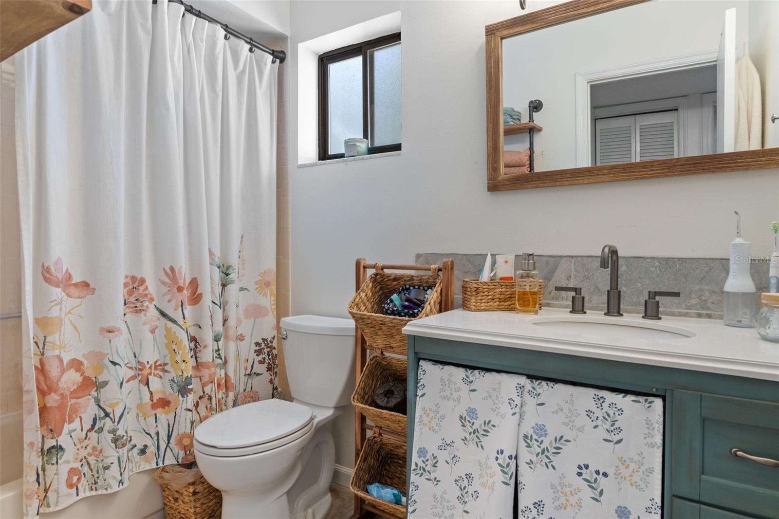 PARKSIDE VILLAGE - Residential