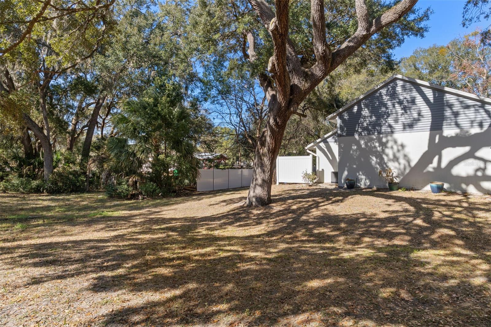 PARKSIDE VILLAGE - Residential