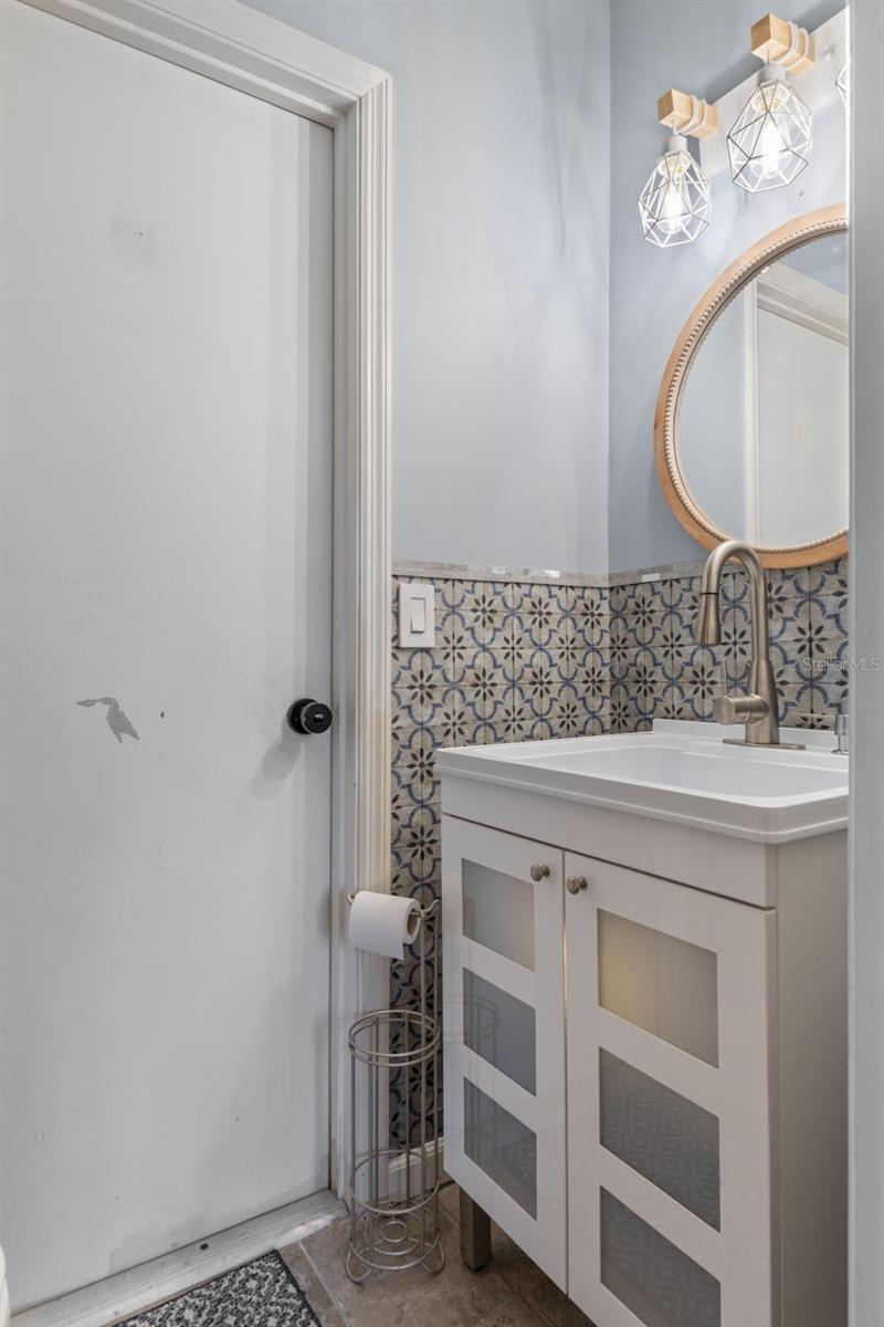 PARKSIDE VILLAGE - Residential