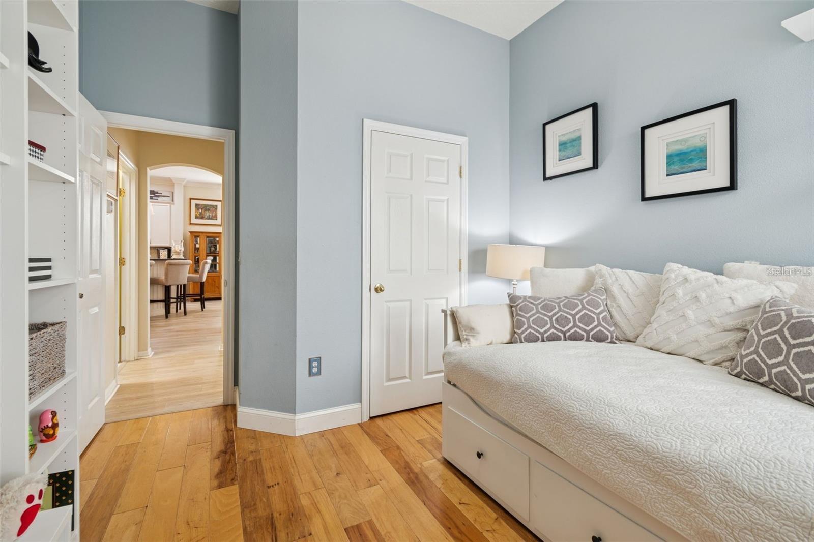 WESTCHASE SEC 323 - Residential