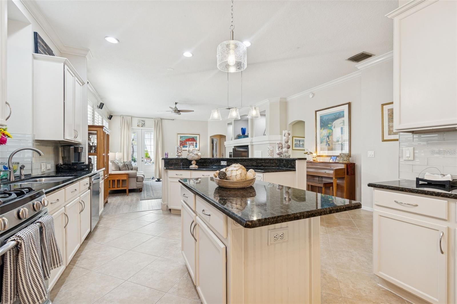 WESTCHASE SEC 323 - Residential