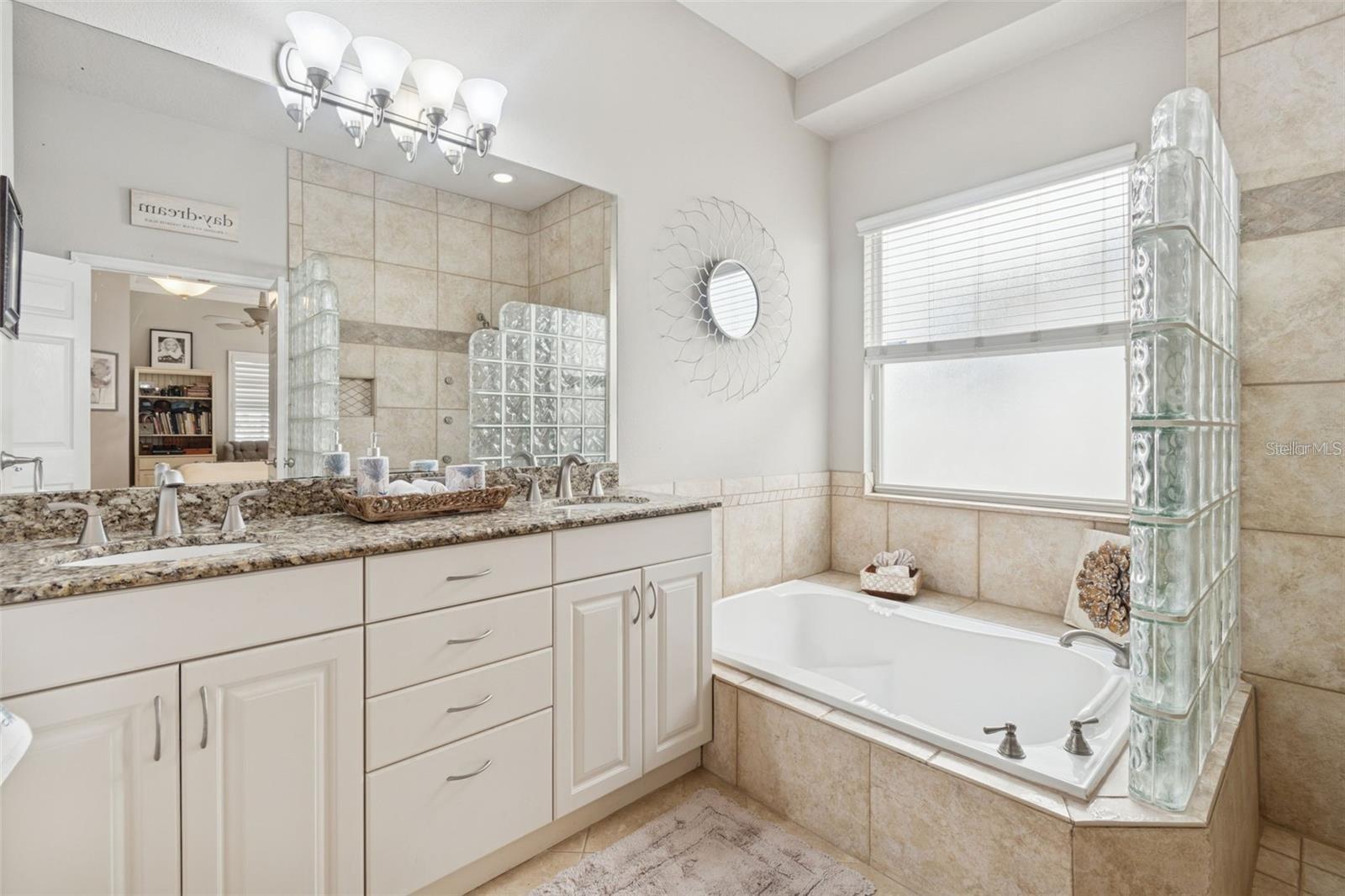 WESTCHASE SEC 323 - Residential