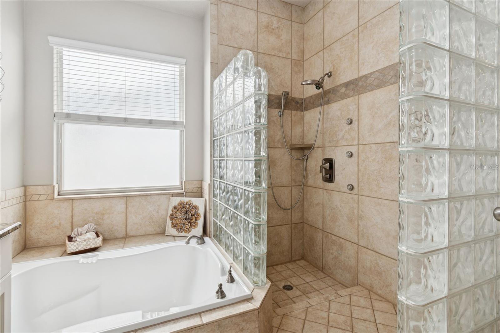 WESTCHASE SEC 323 - Residential