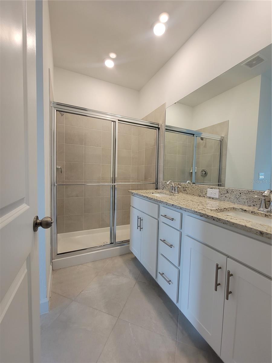 LORRAINE LAKES PH IIA - Residential Lease