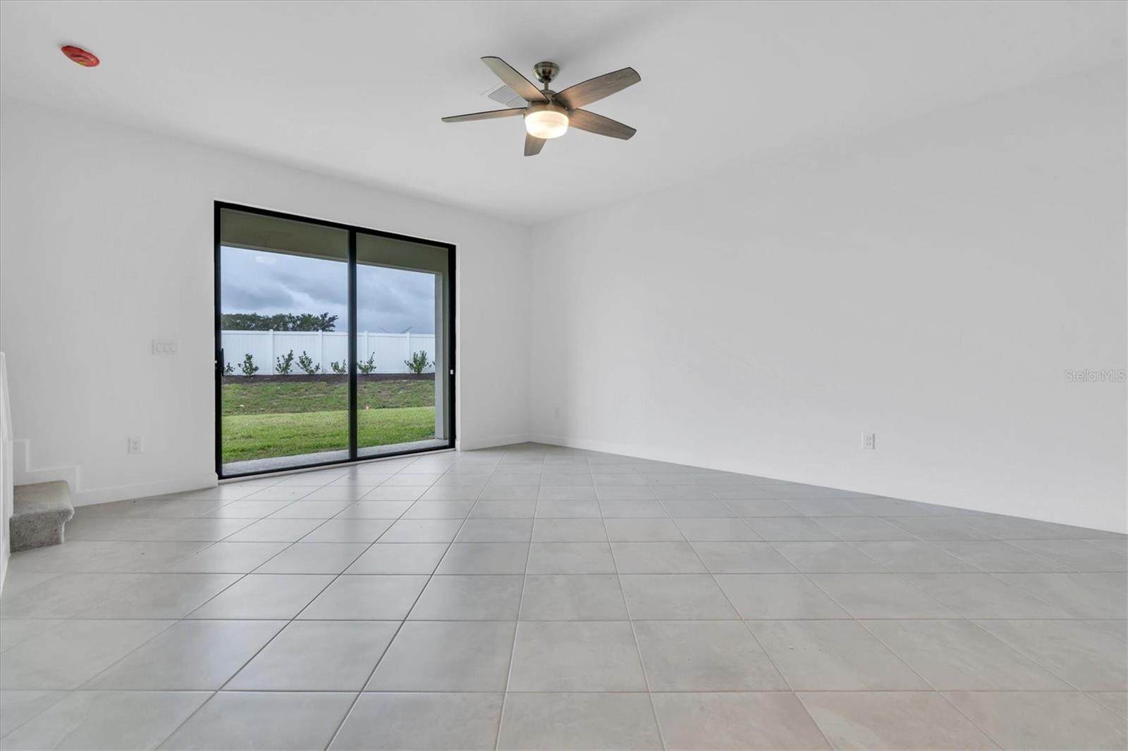 LORRAINE LAKES PH IIA - Residential Lease