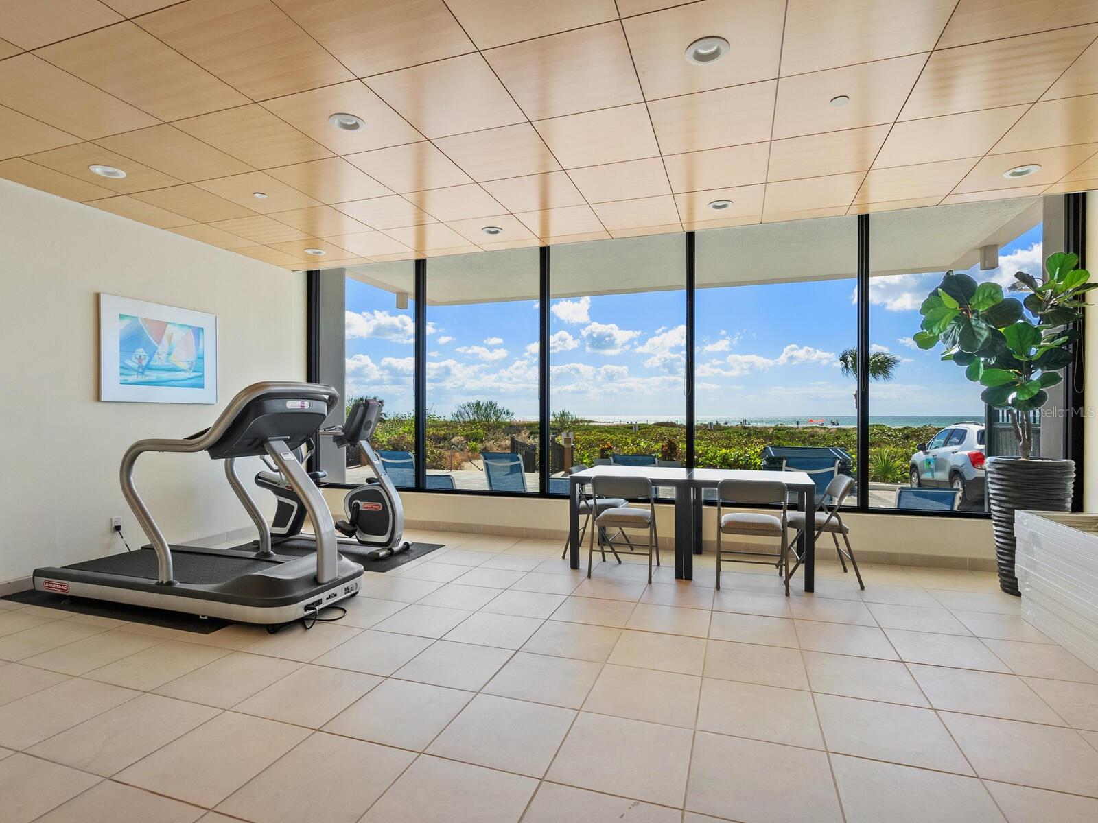 TERRACE - Residential