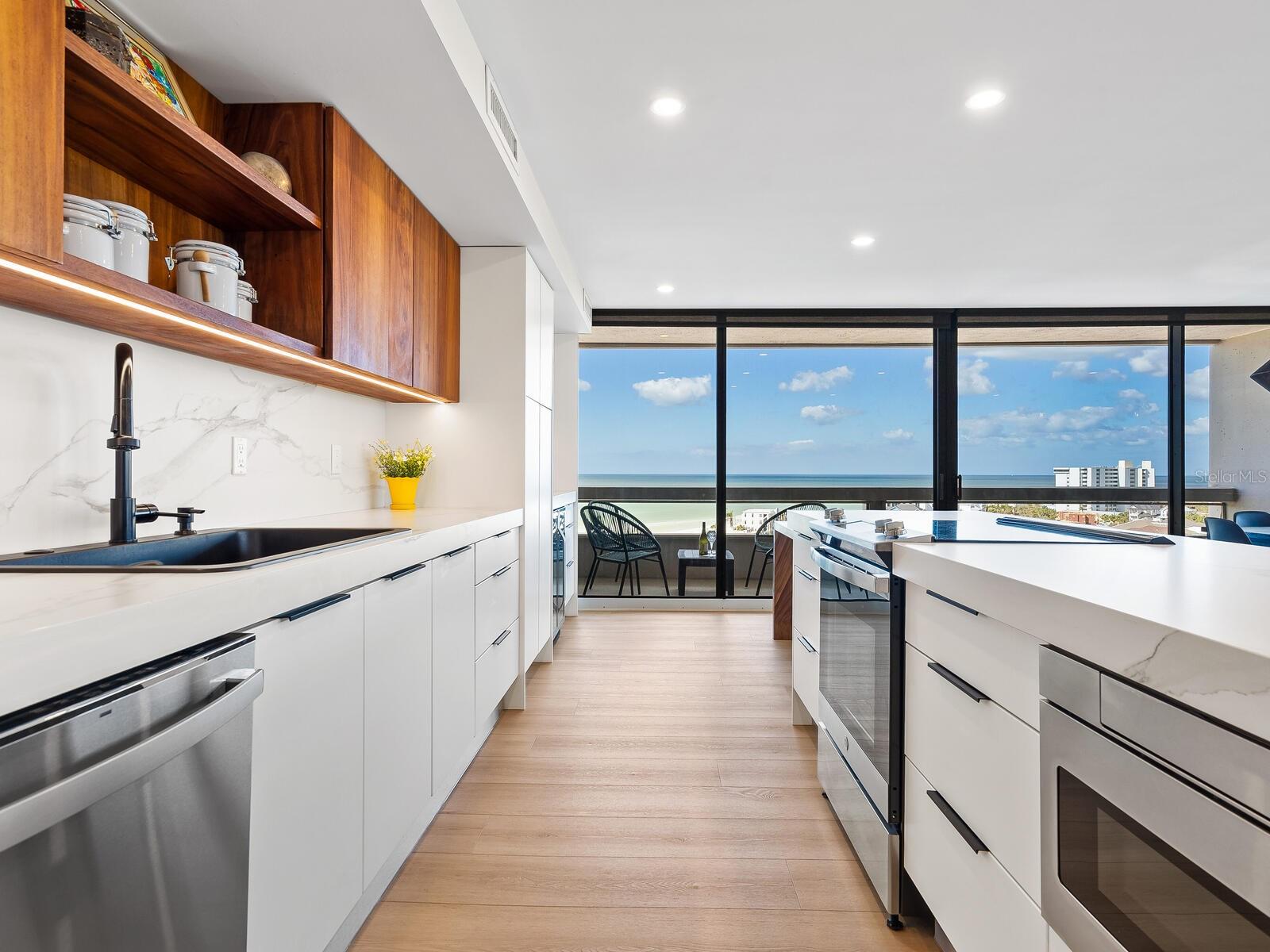 TERRACE - Residential