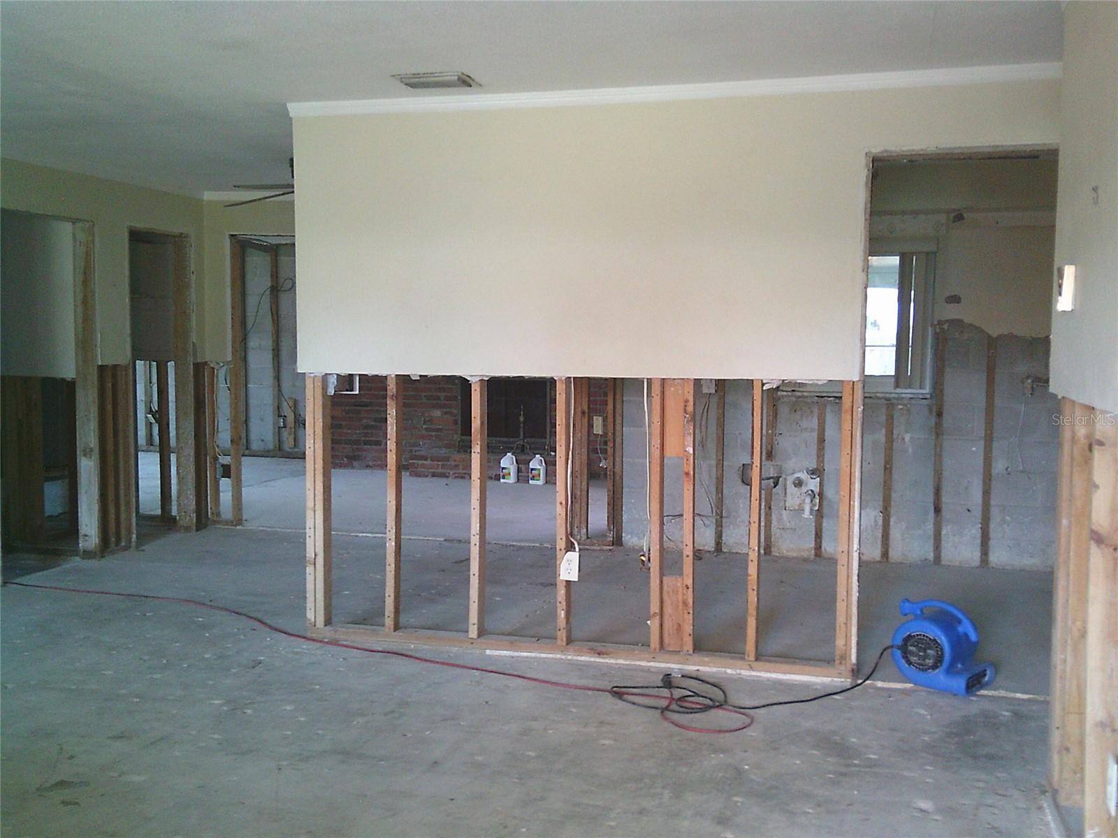 212 DRIFTWOOD PLACE