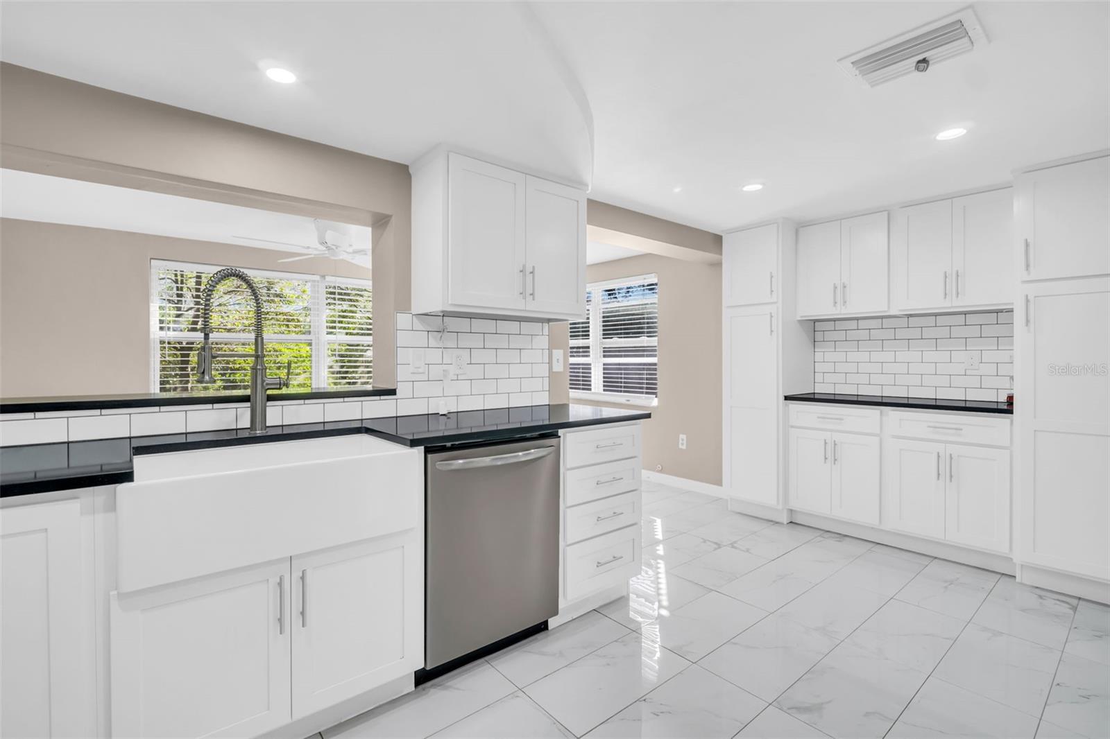 BEACON WOODS VILLAGE - Residential