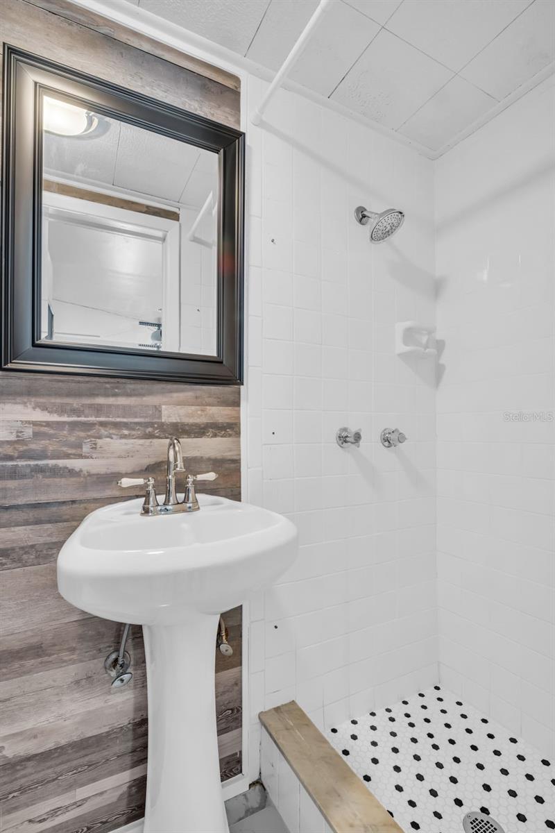 BEACON WOODS VILLAGE - Residential