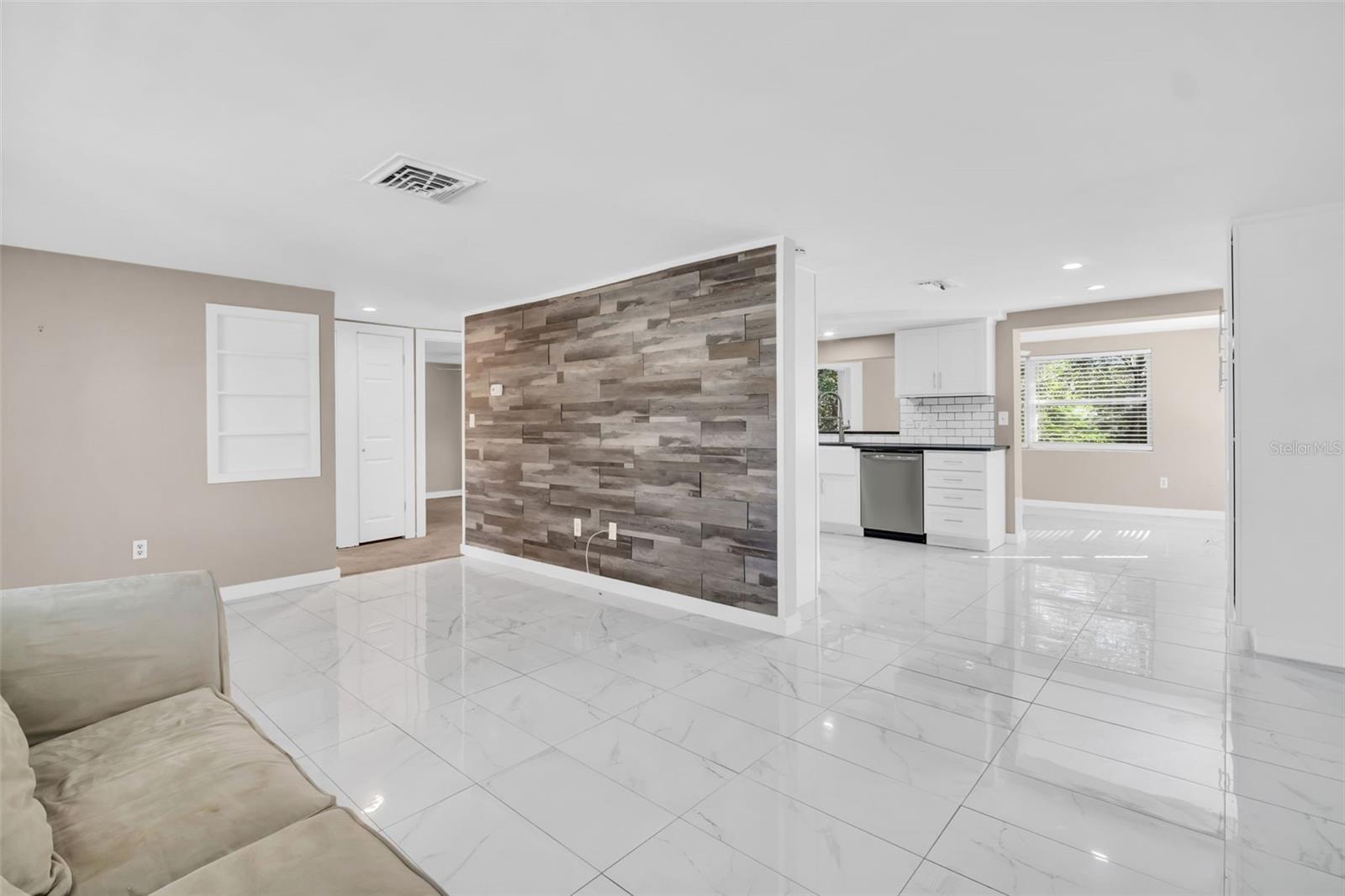 BEACON WOODS VILLAGE - Residential