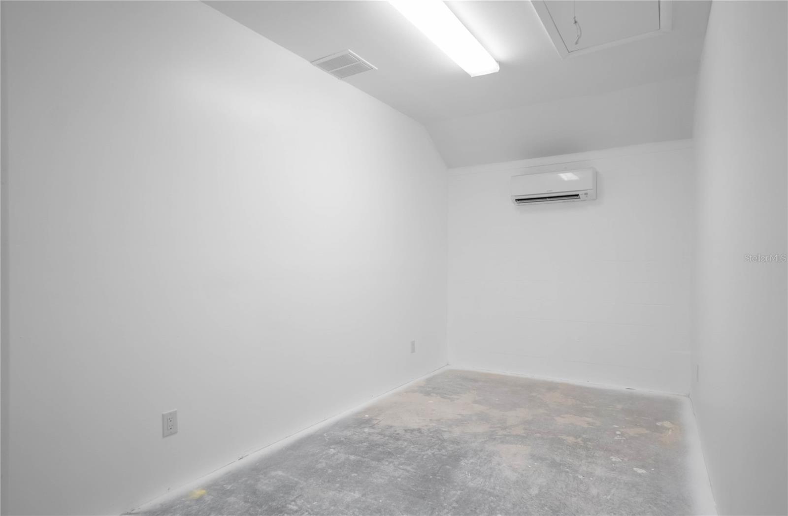 KNIGHTS ADD - Residential