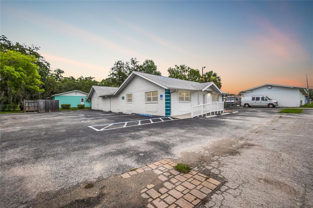 Photo of 708 NE 6th Street, Crystal River, FL 34428 (MLS # OM711891)