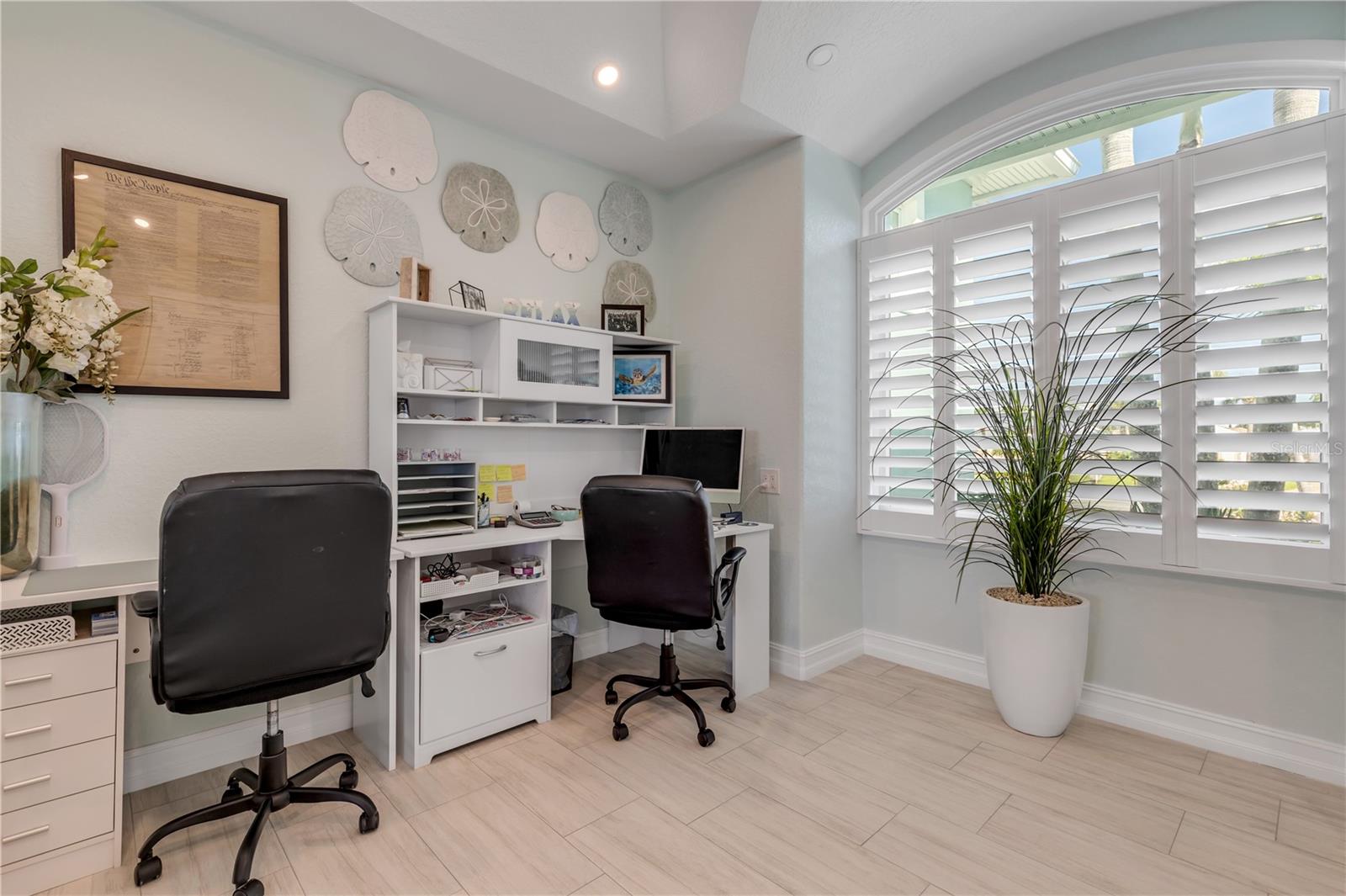 VENEZIA UNIT 07 - Residential