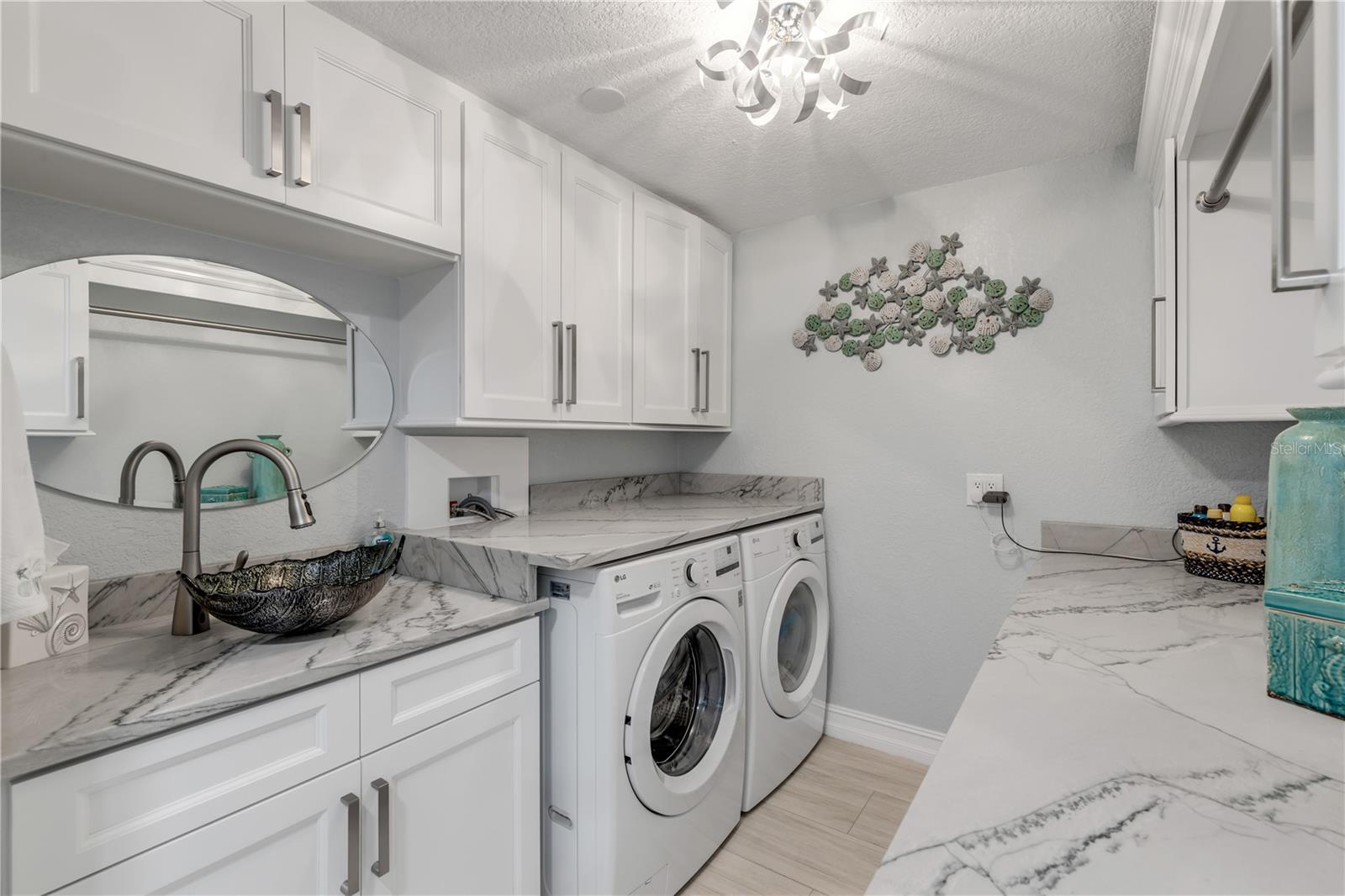 VENEZIA UNIT 07 - Residential