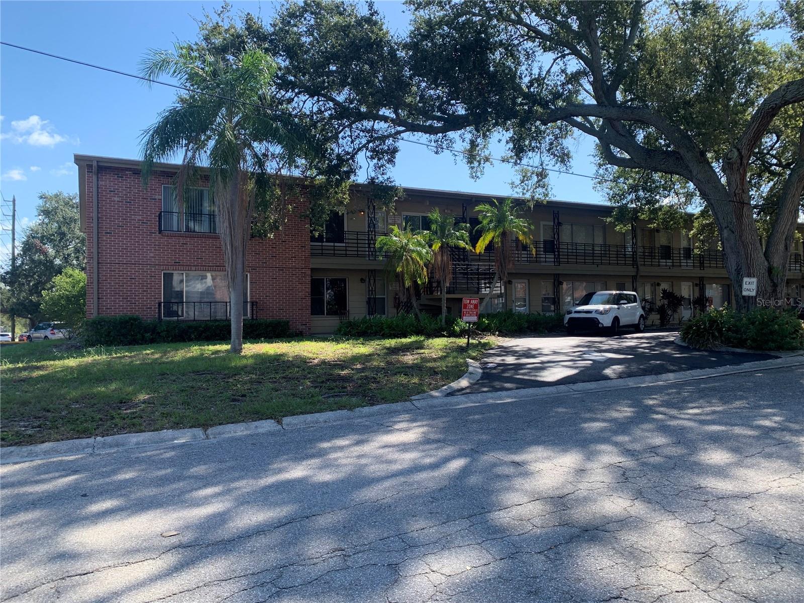 1257 DREW STREET 15