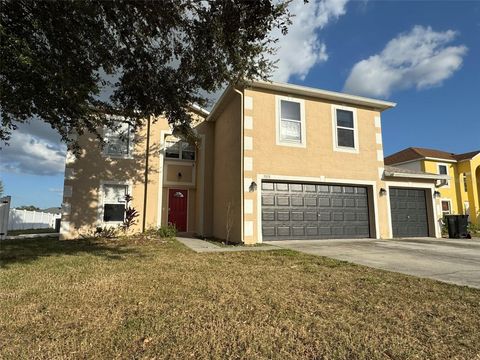 A home in WINTER HAVEN