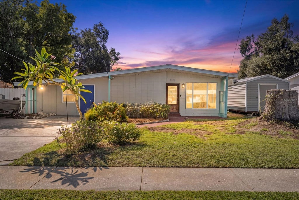 Photo of 4424 W Iowa Avenue, Tampa, FL 33616 (MLS # TB8553867)