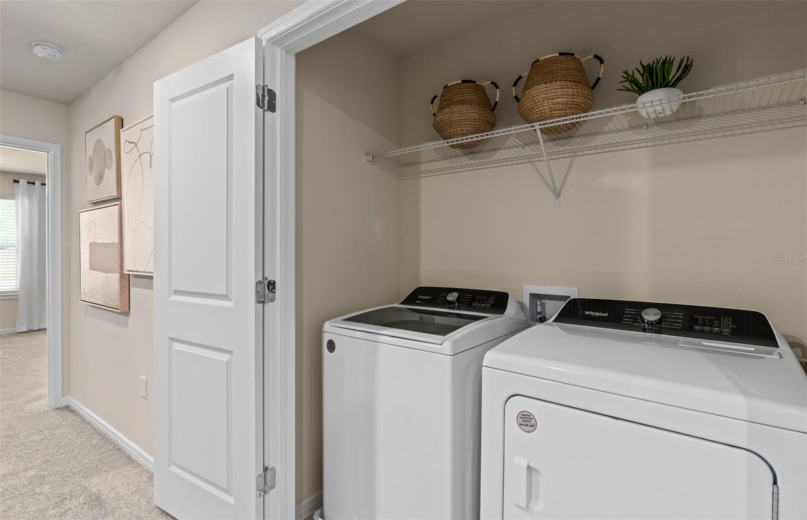 OVIEDO SQUARE - Residential