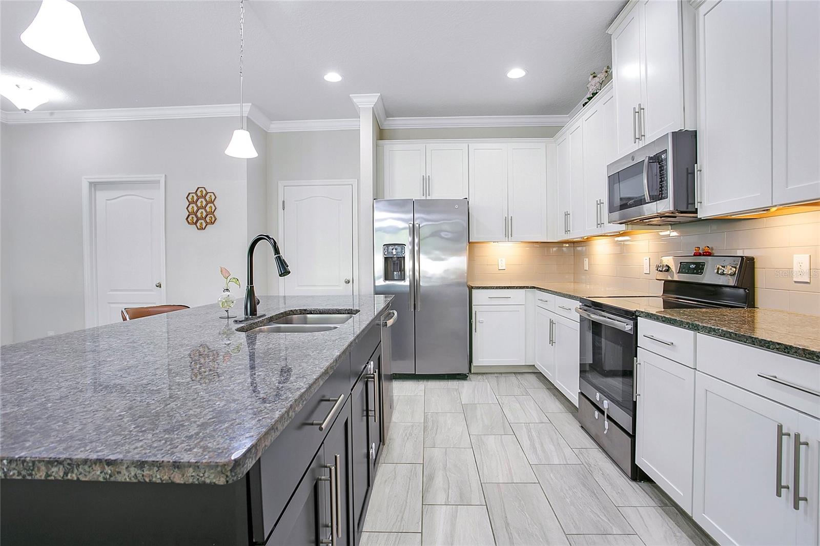 CENTRAL PARK TOWNHOMES - Residential