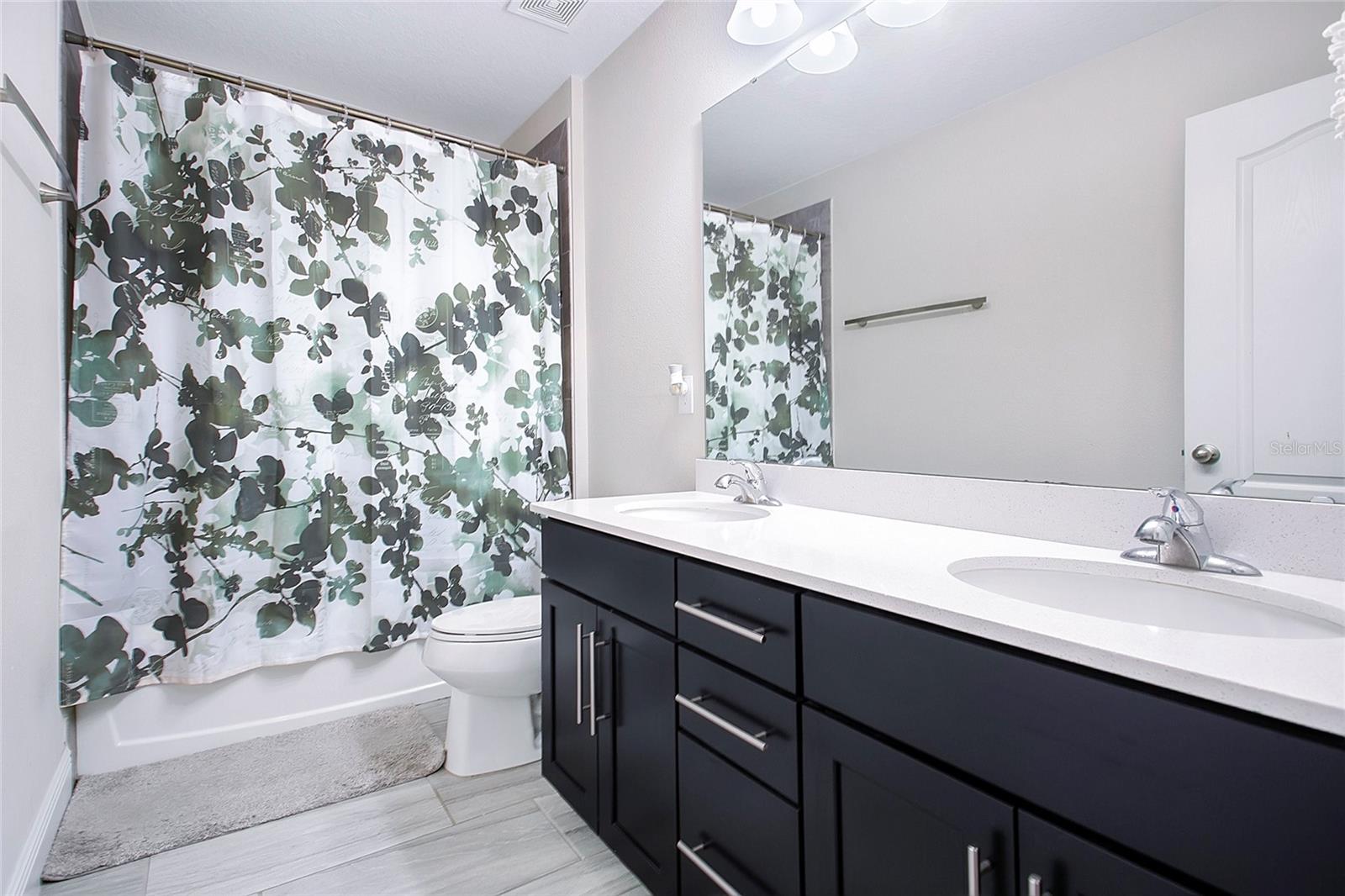 CENTRAL PARK TOWNHOMES - Residential