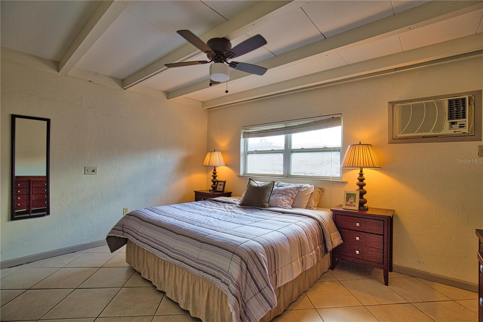 KENSINGTON PARK - Residential