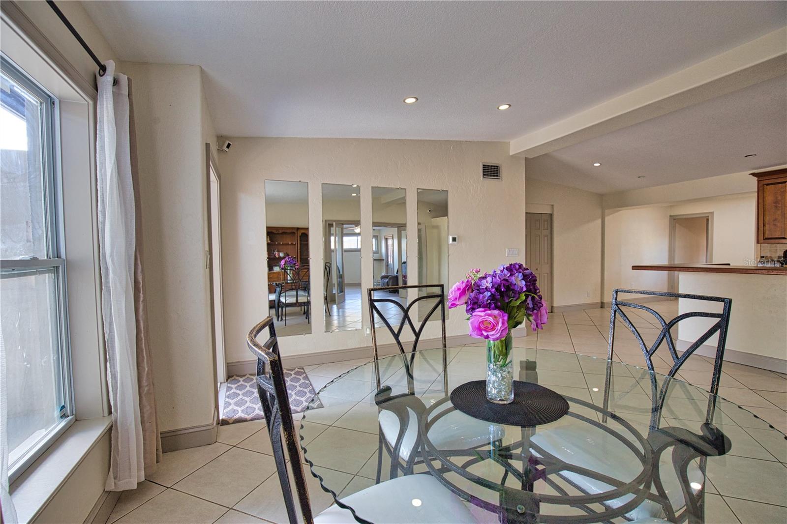 KENSINGTON PARK - Residential