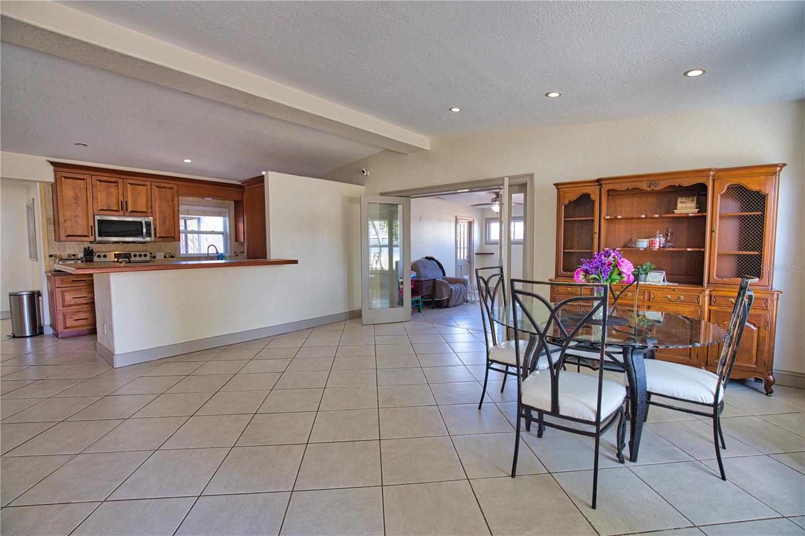 KENSINGTON PARK - Residential