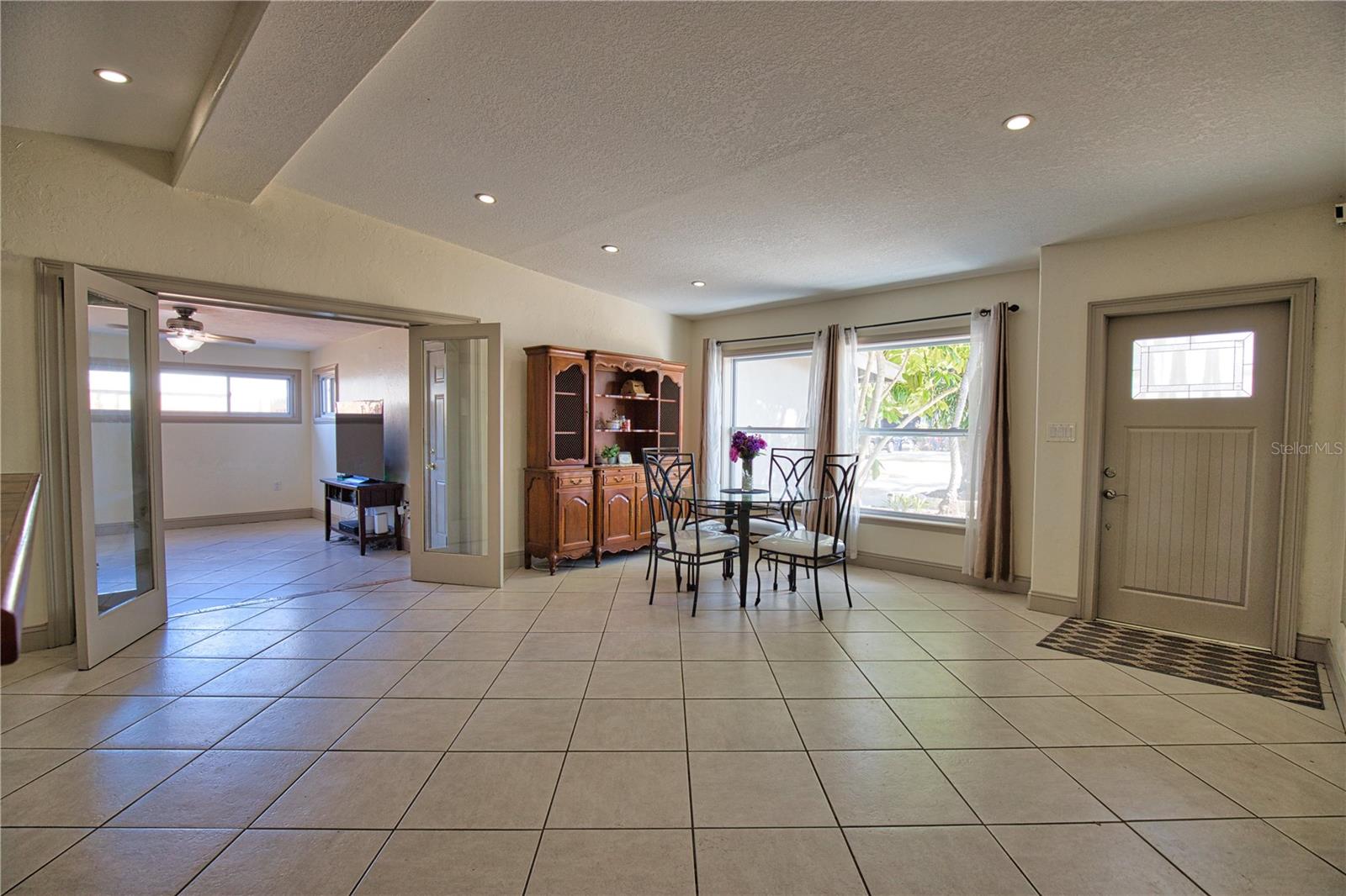 KENSINGTON PARK - Residential