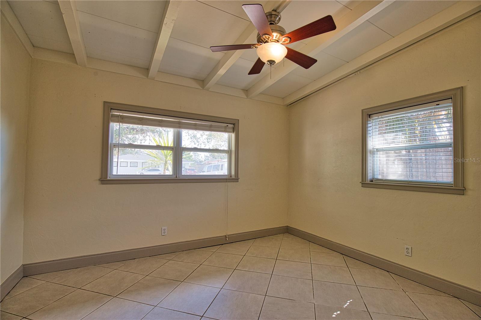 KENSINGTON PARK - Residential