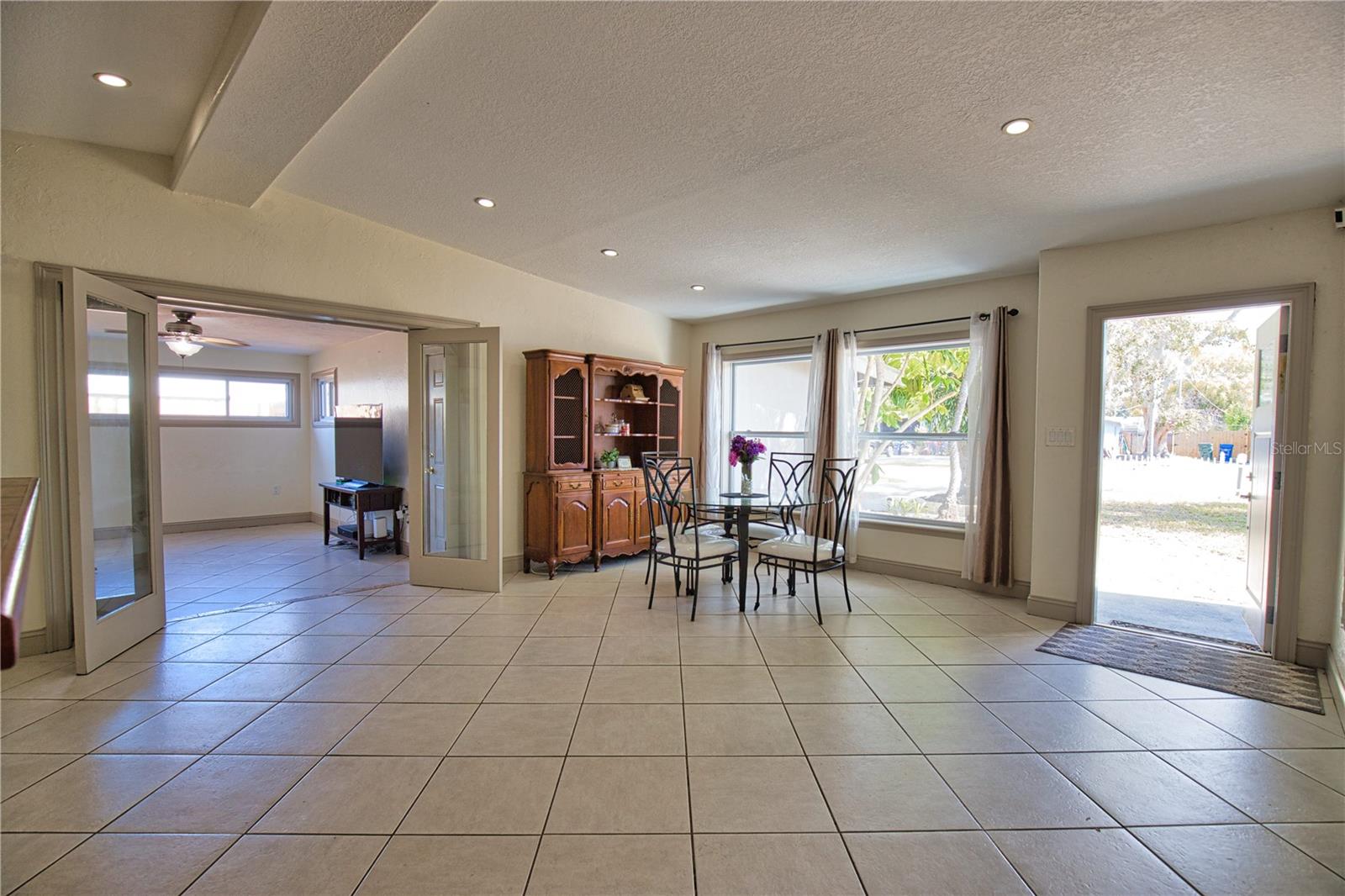 KENSINGTON PARK - Residential