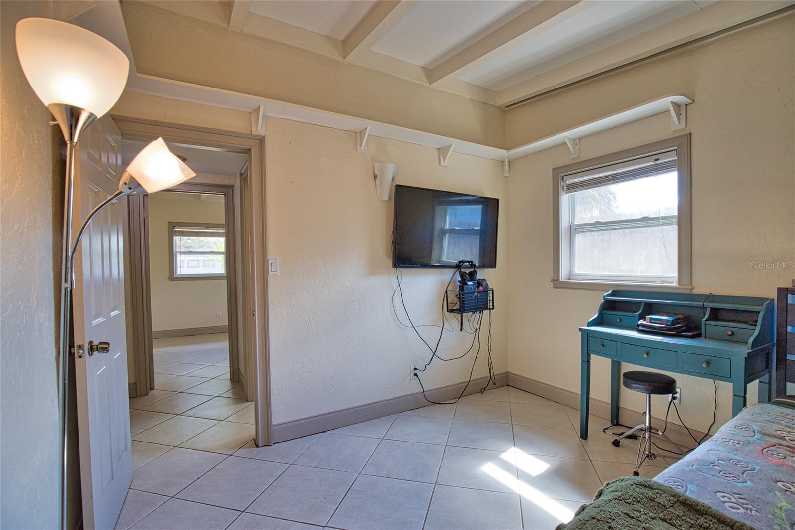 KENSINGTON PARK - Residential