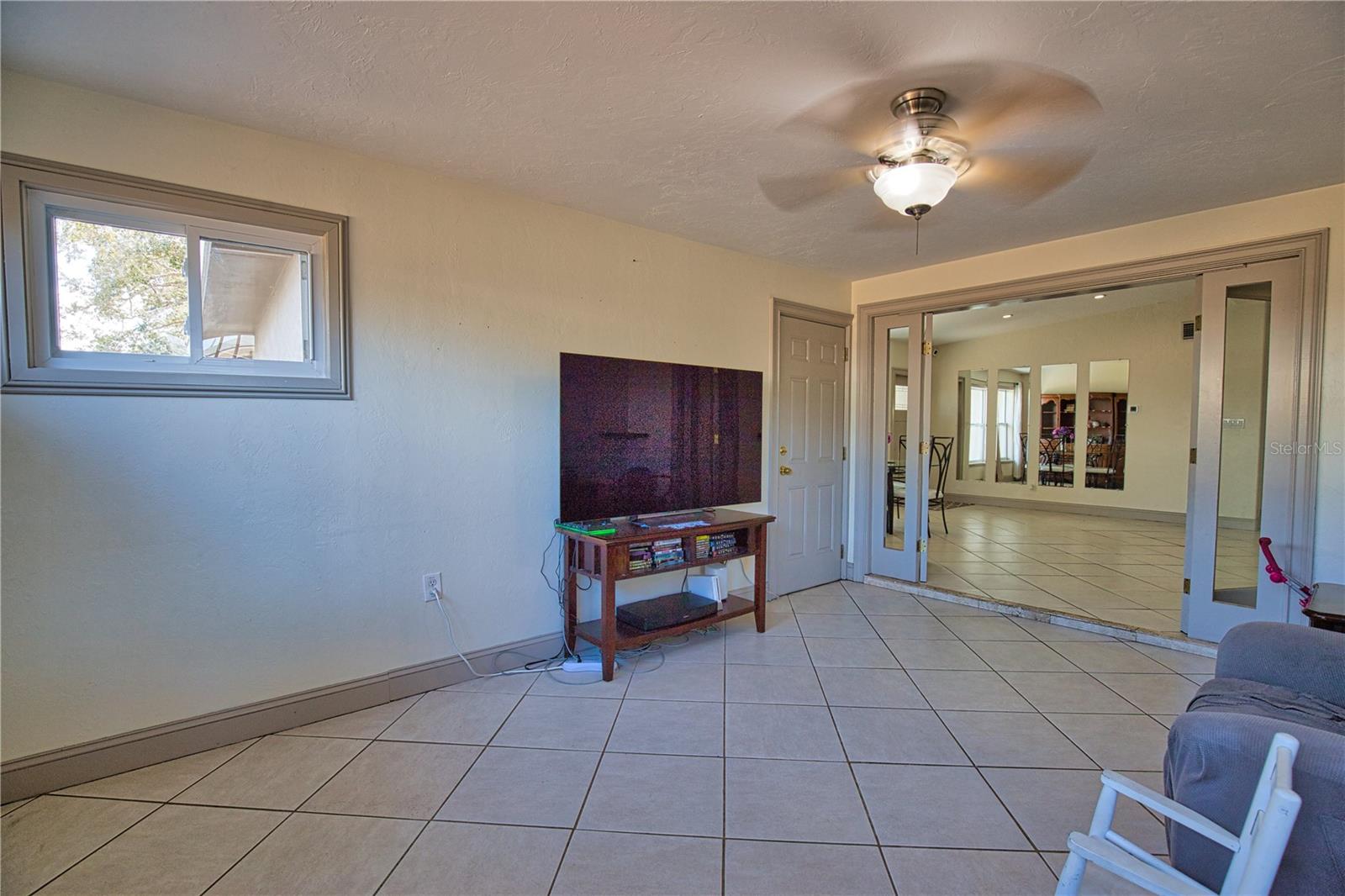 KENSINGTON PARK - Residential