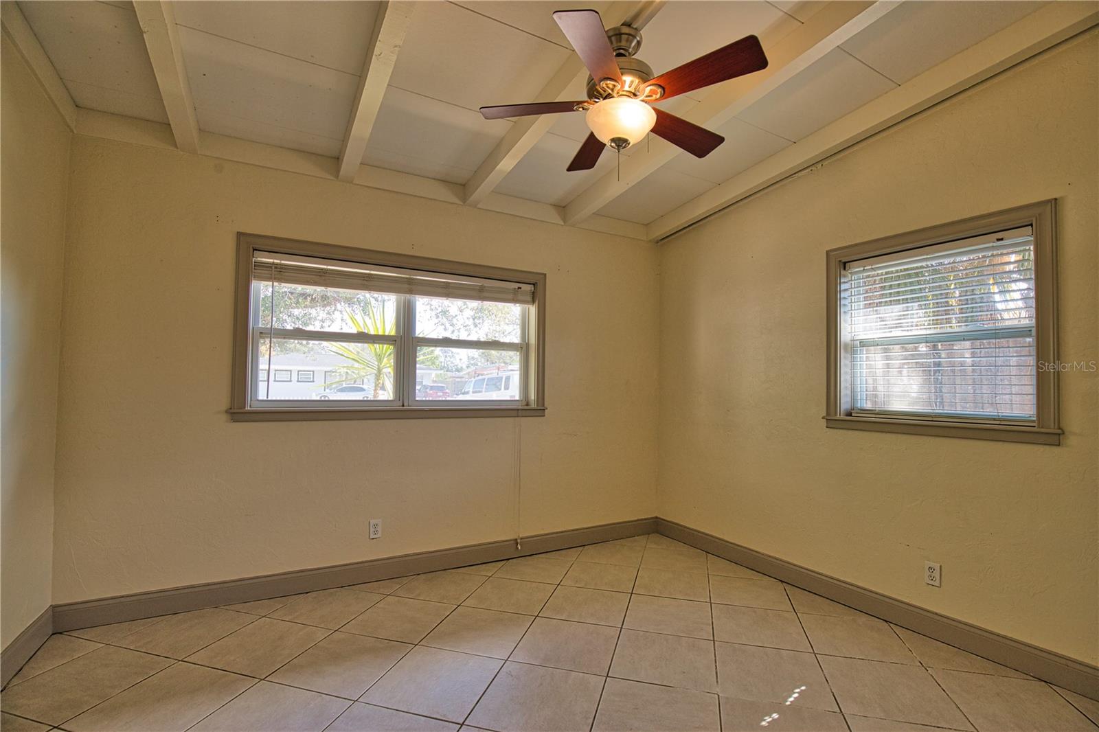 KENSINGTON PARK - Residential