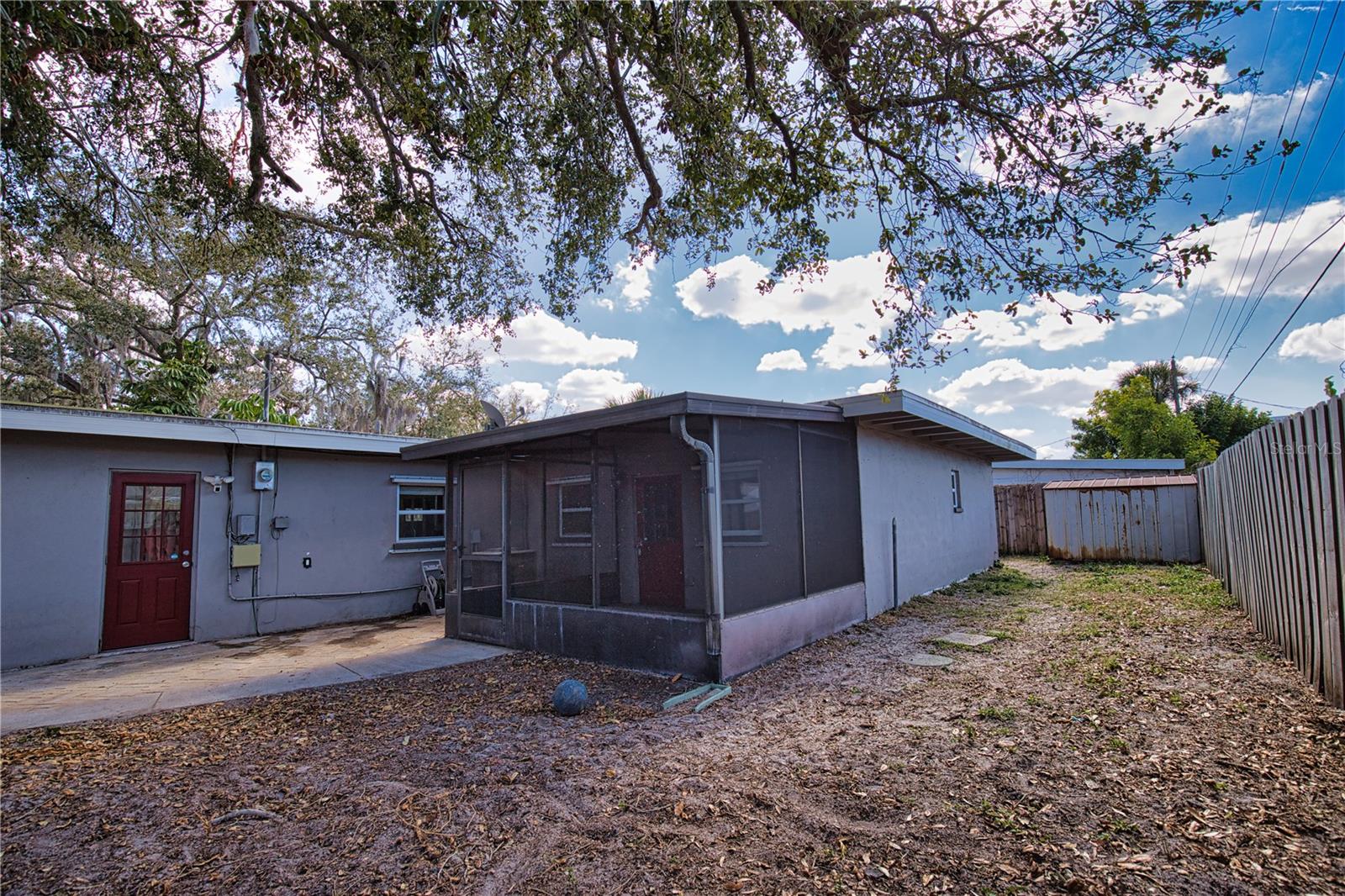 KENSINGTON PARK - Residential