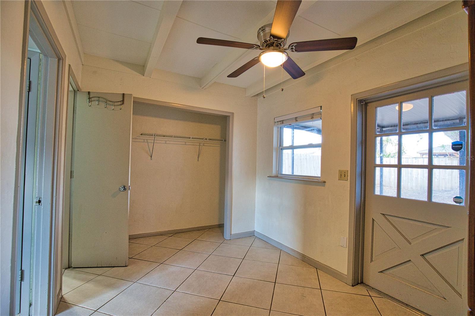 KENSINGTON PARK - Residential