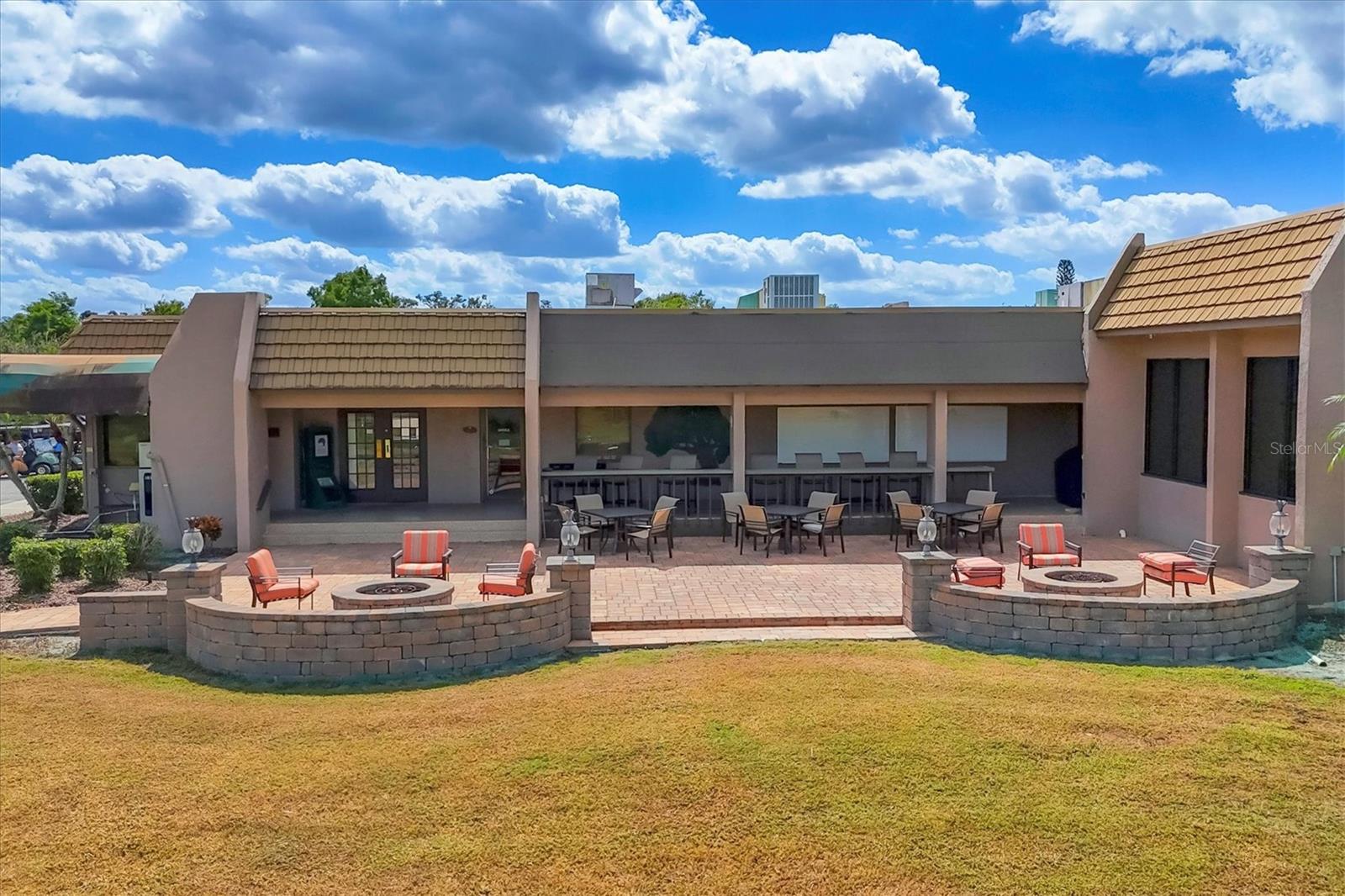 FAIRWAYS/BENT TREE - Residential